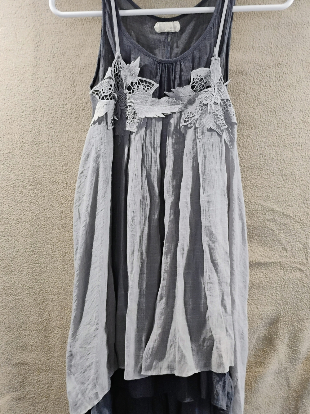 Areve Two-Tone Gray Sleeveless Dress with White Lace Appliqué